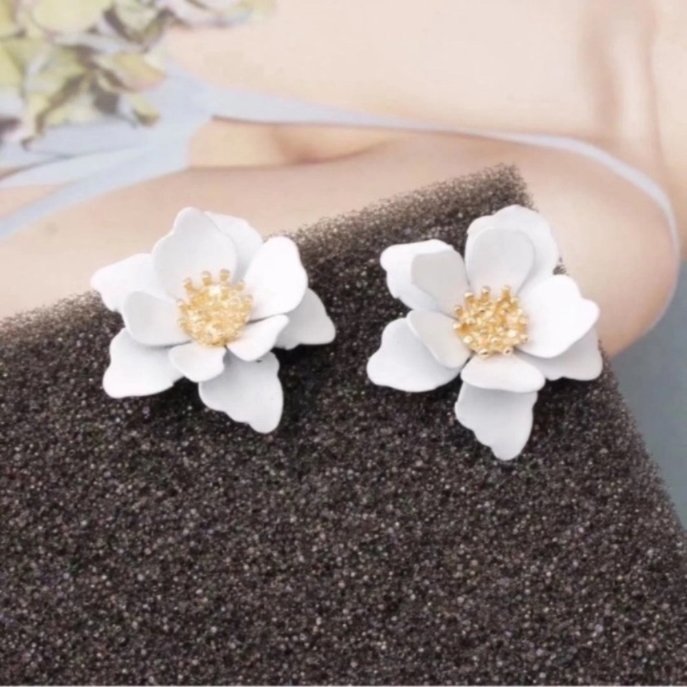 5 for $25 Elegant 14k Gold Plated  White Floral Earrings